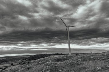 Dağlarda rüzgar türbinleri