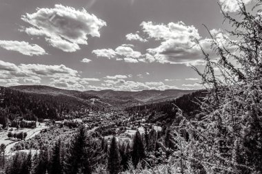 Dağların güzel manzarası