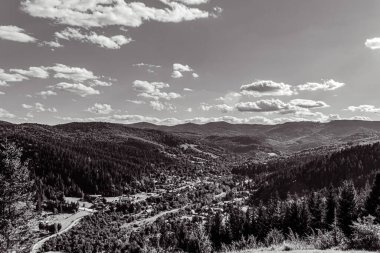 Dağların güzel manzarası