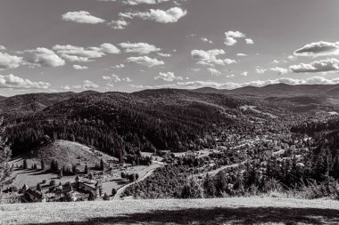 Dağların güzel manzarası