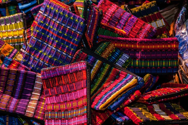 Carteiras Feitas Por Indígenas Guatemaltecos Mercado Local — Fotografia de Stock