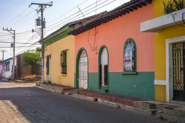 El Salvador 'daki Izalco' da sokak manzarası