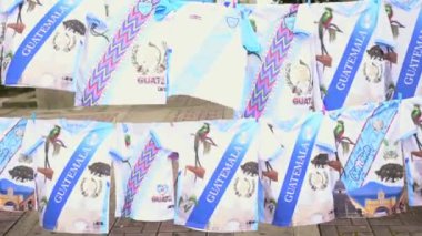 Guatemala Şehri, 14 Eylül 2022 Bağımsızlık Günü. Sallanan bayraklar 