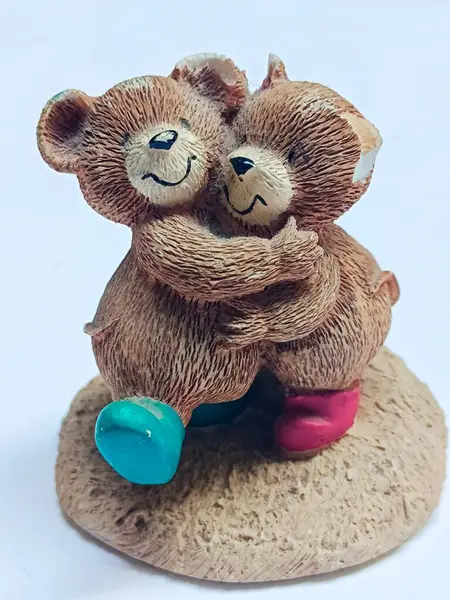 TEDDY AYI KUŞAĞI BİR KUŞAĞI KÜTÜRÜRÜNDÜĞÜ BİR TÜRKEK OLDU