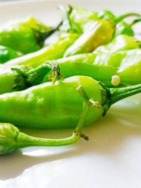 BİR YAZIL ŞİLİ BİR AY AYRILMASI 