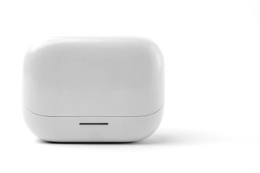 Minimalist kablosuz kulaklıklar ve beyaz şarj kutusu. Yüksek kaliteli ses, gürültü kesme ve kusursuz bluetooth bağlantısı sağlıyor. Müzik, telefon ve günlük kullanım için mükemmel..