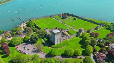 Antik Kale İngilizceyi Harap Etti Deniz Yüksek Açı İHA 'sıyla çevrili