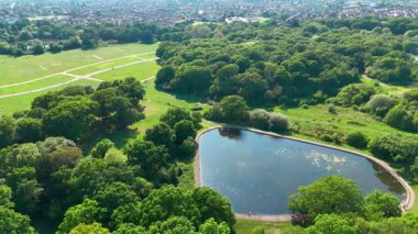 Southampton Ortak Doğa Rezervi Düşük Açı Döndürme Soldan Üçgen Göl Görünümü