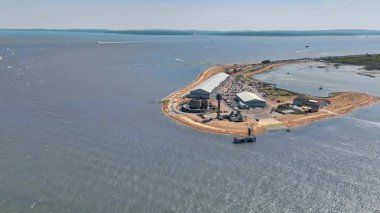 Peninsula 'daki deniz kenarı Kalesi Güney İngiltere İHA Sola