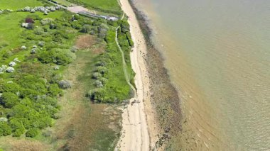 Güney İngiltere 'de Doğa ile Deniz Kıyısı Hava Aracı Statik Vuruşu