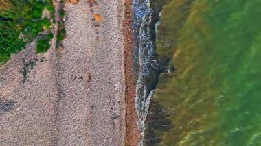 Kuş Gözü Düşük Açı İHA Kumsal Kıyısı Yarı Deniz Yarısı Sahili