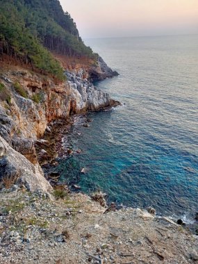 Türkiye 'de Akdeniz Kıyısında Çarpıcı Gün Batımı