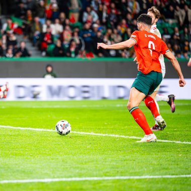 Lizbon, Portekiz. 23 Mart 2025. UEFA Uluslar Ligi: Portekiz Danimarka 'ya karşı. Portekiz saldırısında Gonalo Ramos Ball kontrolü