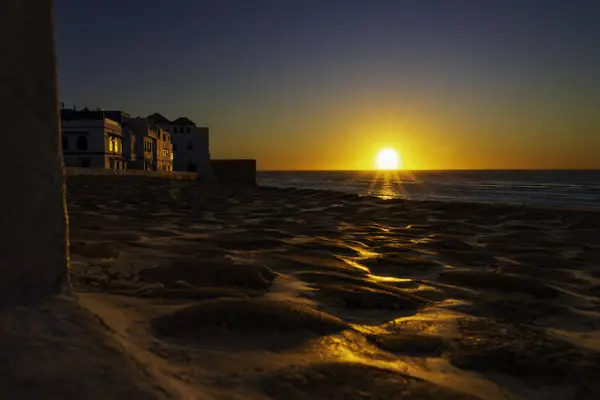 28 Nisan, Assilah, Fas. Asilah, Fas kıyısında Portekiz ve İspanya 'nın işgallerine sahne olan bir şehirdir..