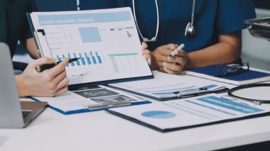 Doktor danışma ekibi.