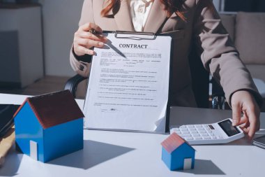 Bayan Emlak Komisyoncusu sunar ve önerilir