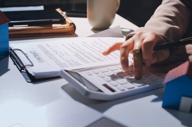 Bayan Emlak Komisyoncusu sunar ve önerilir