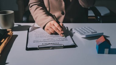 Bayan Emlak Komisyoncusu sunar ve önerilir