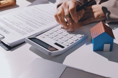 Bayan Emlak Komisyoncusu sunar ve önerilir