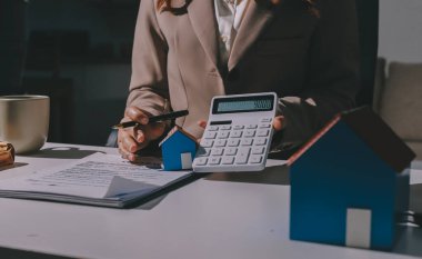 Bayan Emlak Komisyoncusu sunar ve önerilir