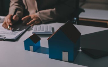 Bayan Emlak Komisyoncusu sunar ve önerilir