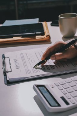 Bayan Emlak Komisyoncusu sunar ve önerilir