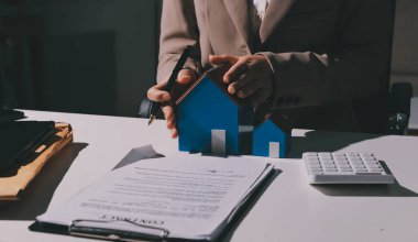 Bayan Emlak Komisyoncusu sunar ve önerilir