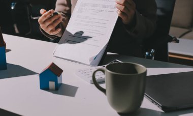 Bayan Emlak Komisyoncusu sunar ve önerilir