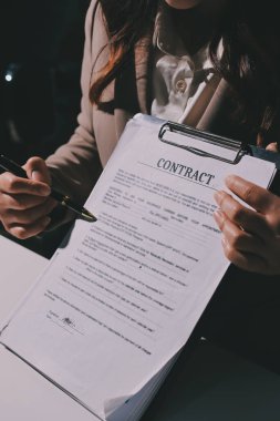 Bayan Emlak Komisyoncusu sunar ve önerilir