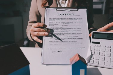 Bayan Emlak Komisyoncusu sunar ve önerilir