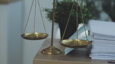 Hukuk, adalet ve ofis kavramı