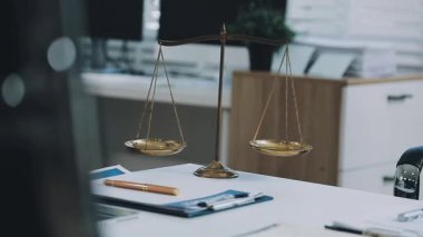 Adalet kavramı. Adalet ölçeği, hukuk sistemi, hukuk, adalet kavramı.