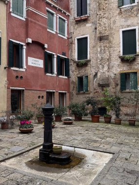 Venedik Tarihi 'ndeki İtalyan Avlusu. Yüksek kalite fotoğraf