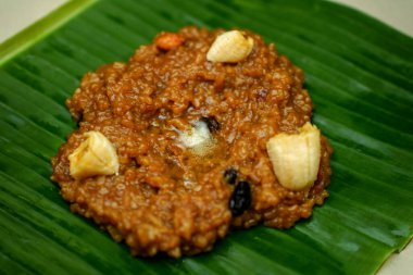 Güney Hindistan Geleneksel Sakkarai Pongal