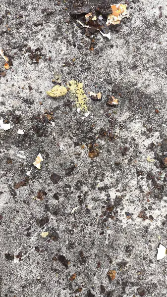 Paslı ve Soyulmuş Boyalı Hava Yüzeyi