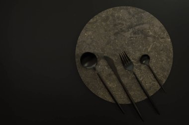 Kahverengi mermer kaplama, siyah arka planda siyah çatal bıçak. Yemek sunumu, taş tepsi. Uzayı kopyala, düz yat.