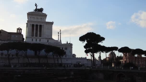 Direkt Zentrum Von Rom Mit Der Stadtsilhouette Des Vittoriano Denkmals — Stockvideo