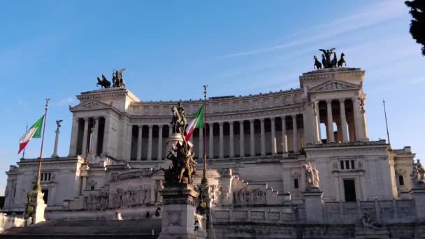 이탈리아 시내의 역사적인 베네치아 광장에 위치한 비토리오 에마누엘레 Vittorio Emanuele — 비디오