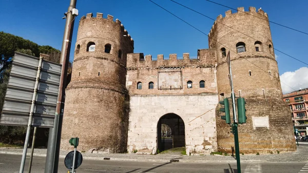 Antigua Puerta Majestuosa Bien Conservada Porta San Paolo Una Las —  Fotos de Stock