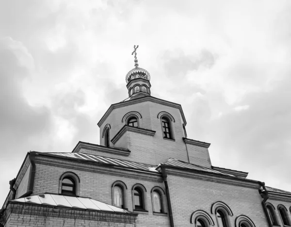Χριστιανική Εκκλησία Σταυρό Στο Ψηλό Καμπαναριό Πύργο Για Προσευχή Φωτογραφία — Φωτογραφία Αρχείου