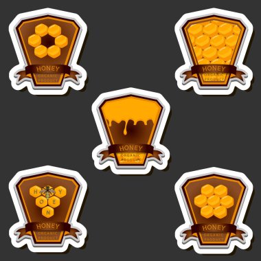 Şekerin bal peteğinde arıyla akışının etiketi üzerine bir illüstrasyon, bal peteğinden arıya, bal peteğinden büyük parlak etikete, bal peteğinden bal kovanına kadar yapışkan baldan oluşan etiketler.