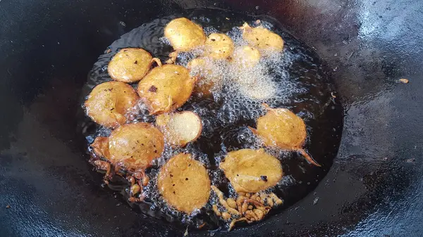 Lezzetli Asya yemeklerinin yakın görüntüsü