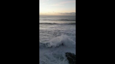 Sahilde gün batımı