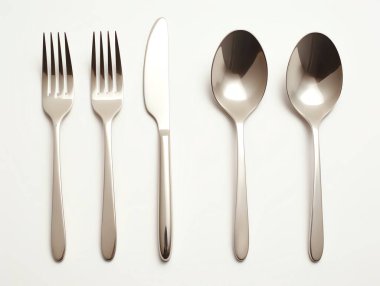 Çatal bıçak seti sade beyaz arkaplanda