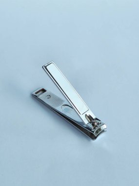 Beyaz arka plan üzerinde izole paslanmaz çelik tırnak makasları