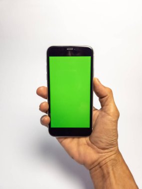 Beyazın Yeşil Ekranı İçin El Tutma Akıllı Telefonu