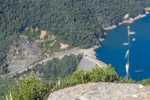 Parral, Maule Bölgesi, Şili - 25 Ocak 2025: Riscos de Bullileo bakış açısı.