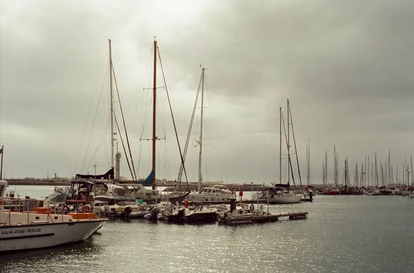 Kapal Pesiar Dan Perahu Pelabuhan Filaira Foz Portugis — Stok Foto