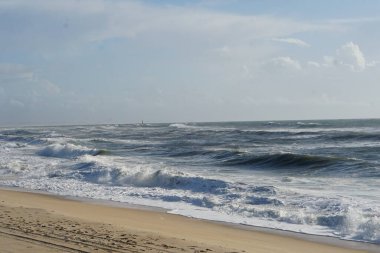 Okyanus dalgalarının güzel manzarası 