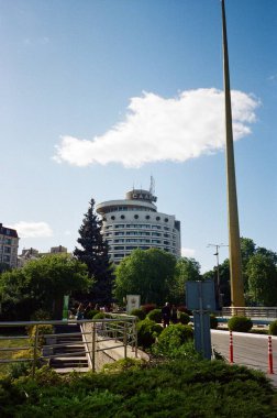 Ukrayna, Kyiv 2025. Otel selamı.